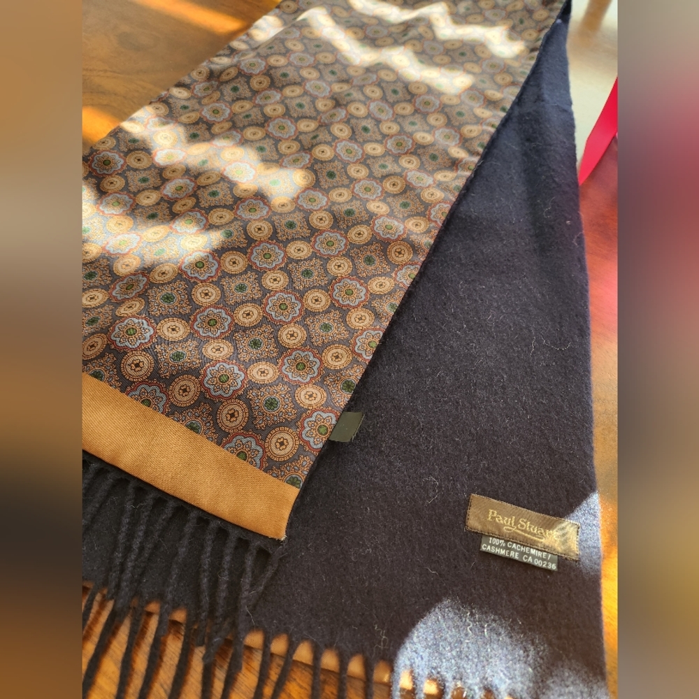 Paul Stuart scarf silk and cashmere